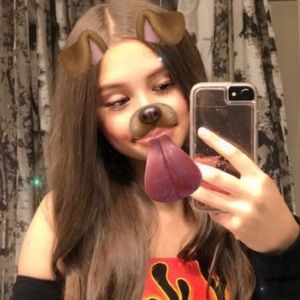 Meet your Posher, Lili